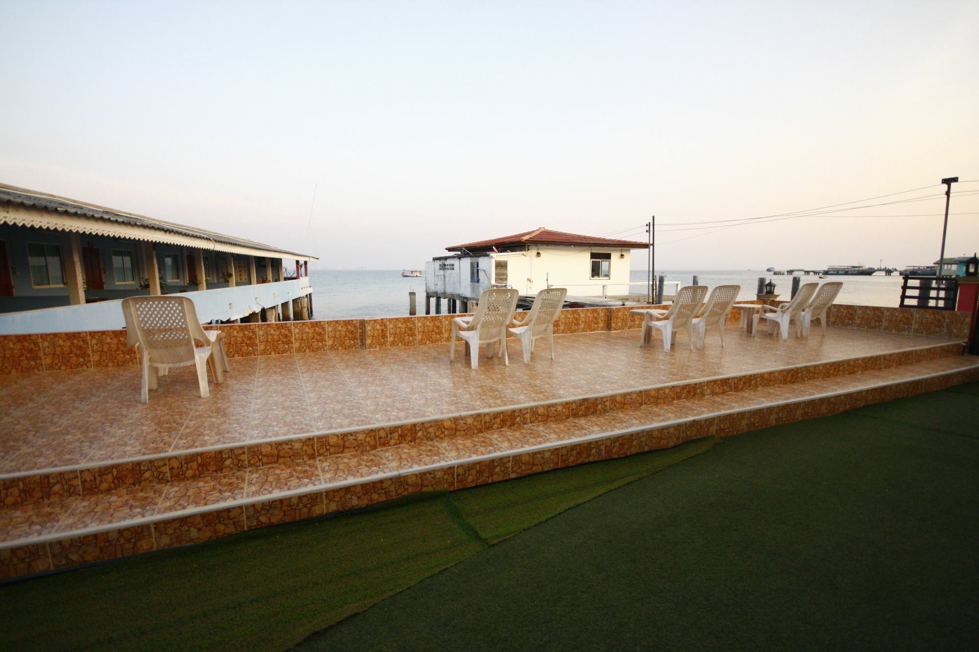 Koh Larn Sea Side Resort Exteriör bild